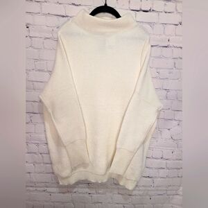 Black Tape Size Medium‎ Cream Colored SweaterMedium. Oversized